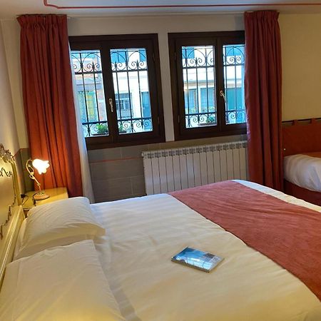 Ca' San Trovaso - 6 Rooms Venice Luaran gambar