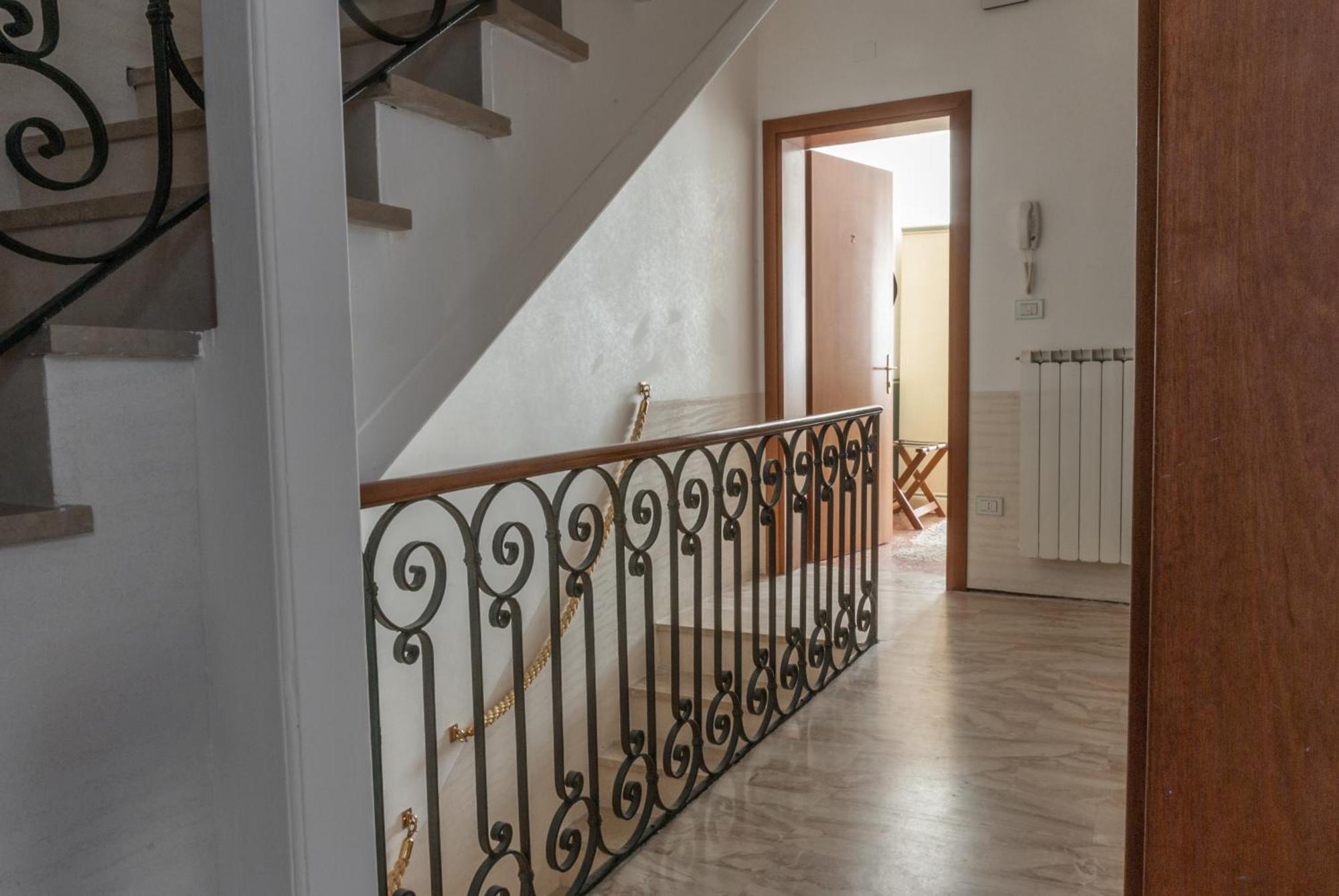 Ca' San Trovaso - 6 Rooms Venice Luaran gambar